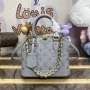 LV M12561 Louis Vuitton Alma BB Kapsa z telecí kůže Trianon šedá