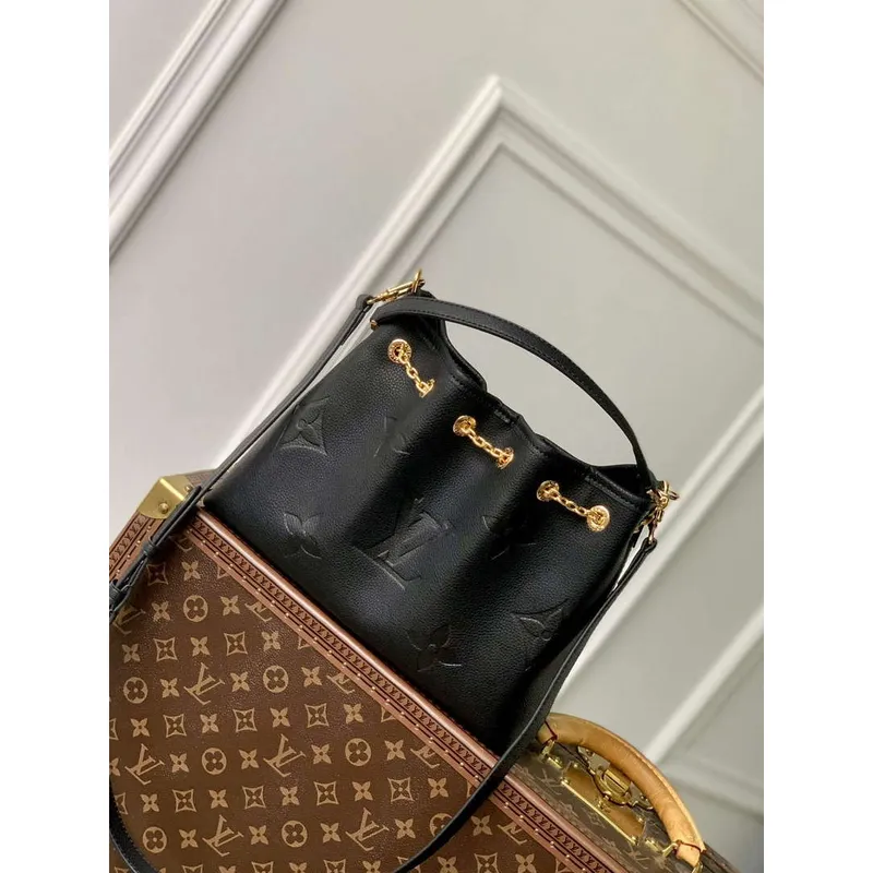 LV M47209 Louis Vuitton LV Bundle Bag Monogram Empreinte Kůže Černá