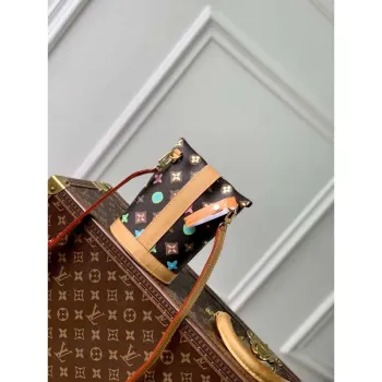 LV M83344 Louis Vuitton Obálková Taška Čokoládová