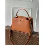 LV M24879 Louis Vuitton Capucines GM Souple Kabelka Cognac