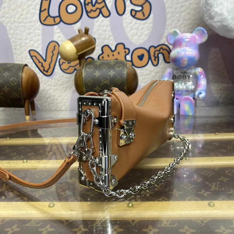 LV M25445 Louis Vuitton Slim Trunk Bag Hnědá