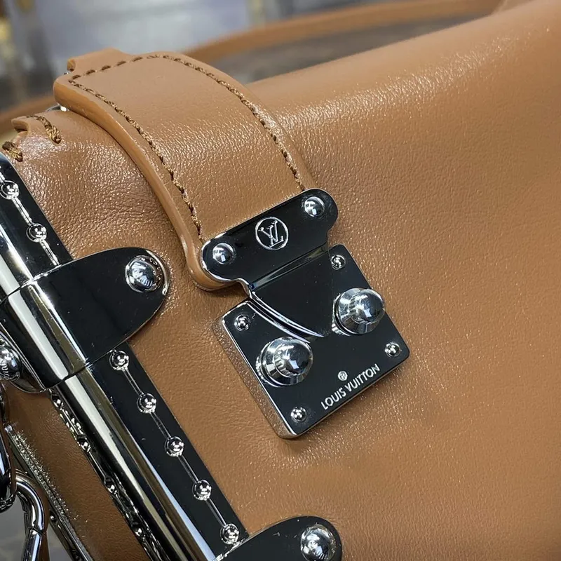 LV M25445 Louis Vuitton Slim Trunk Bag Hnědá