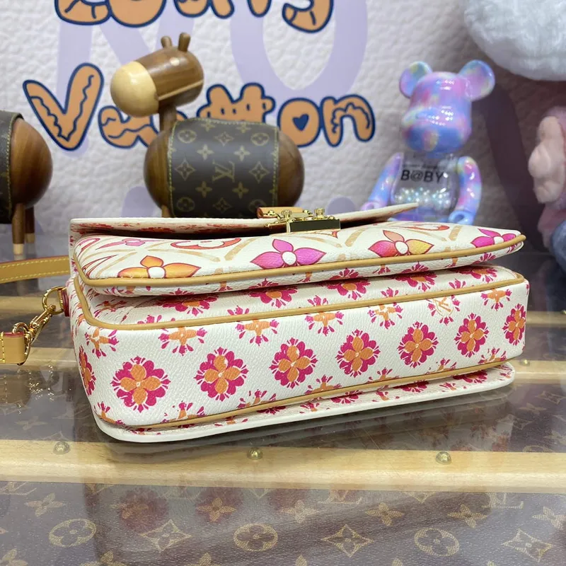 LV M11461 Louis Vuitton Pochette Métis Kabelka Korálová
