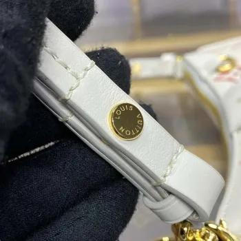 LV M83448 Louis Vuitton Easy Pouch On Strap Bag Monogram Empreinte Crame Růžová