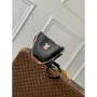 LV M24006 Louis Vuitton Lock and Walk Bucket Bag Černá
