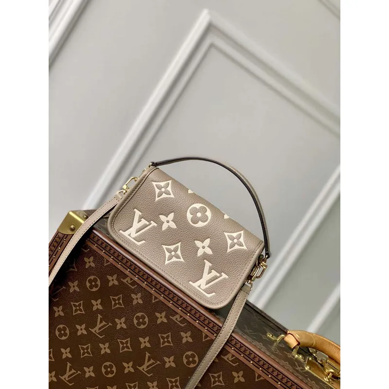 LV M83300 Louis Vuitton Nano Diane Taška Monogram Empreinte kůže Tourterelle Béžová / Krémová