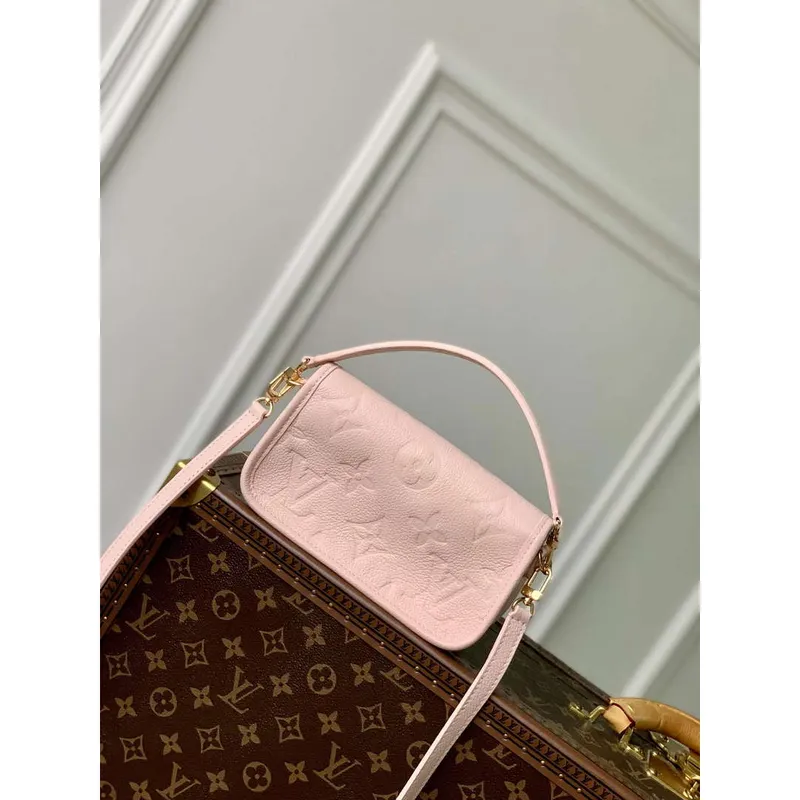 LV M83566 Louis Vuitton Nano Diane Taška Monogram Empreinte kůže Opale Růžová