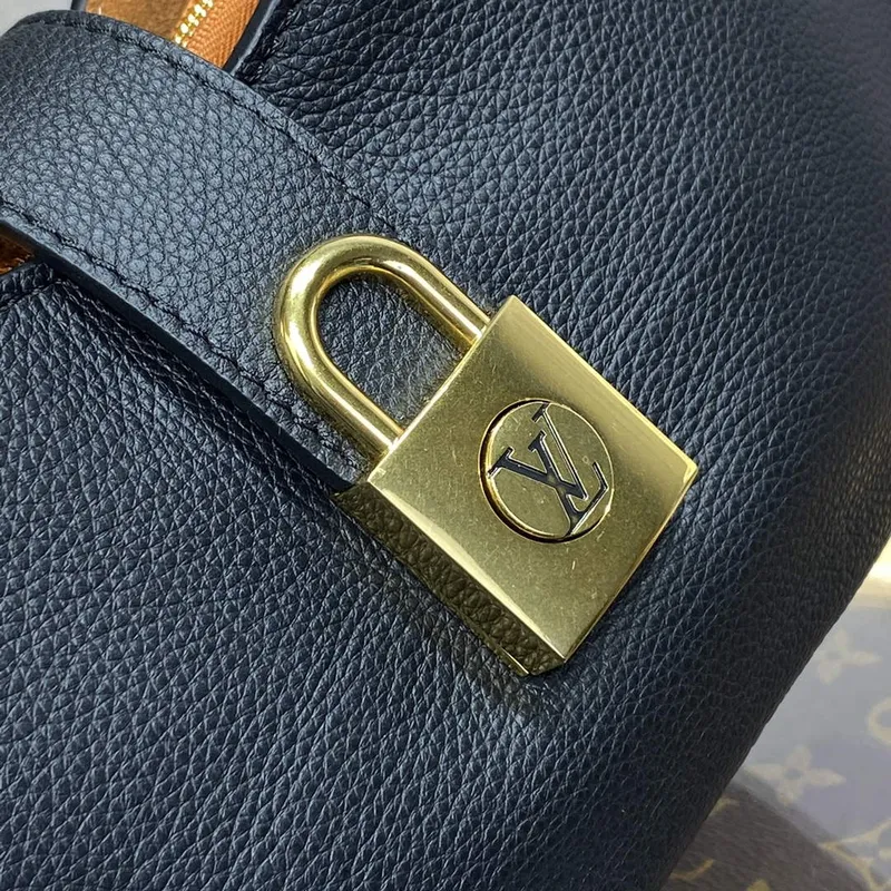 LV M24611 Louis Vuitton Nízká klíčová taška přes rameno černá