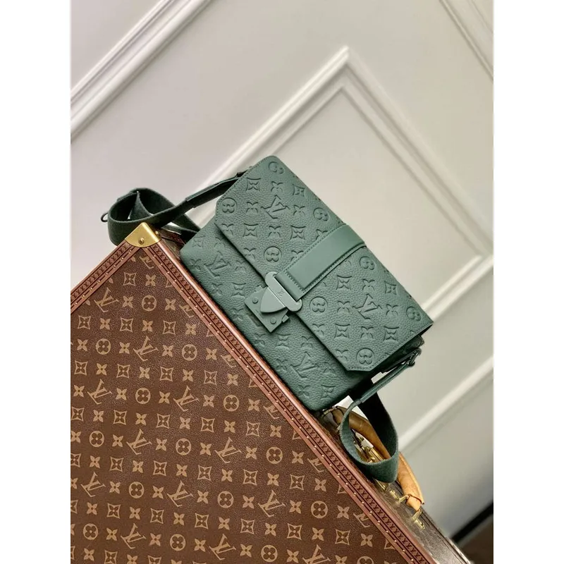 LV M24439 Louis Vuitton S Cape Messenger Bag Lesní Zelená
