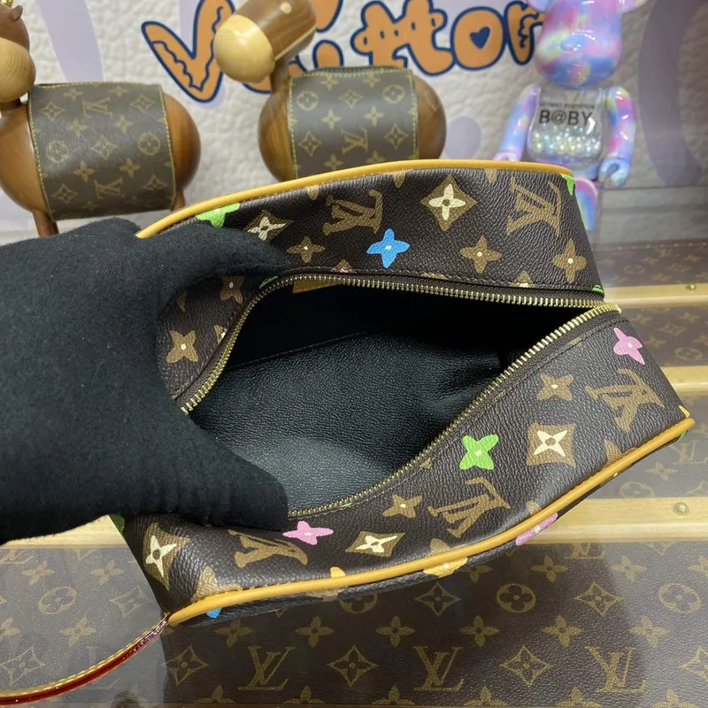 LV M47069 Louis Vuitton Locker Dopp Kit Čokoláda