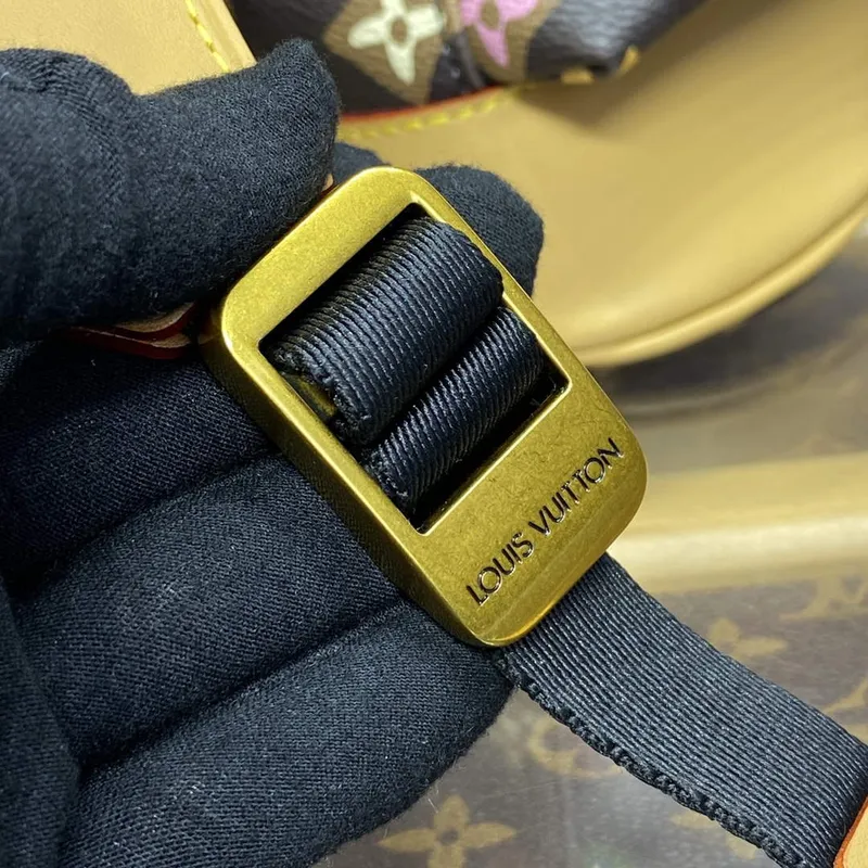 LV M25240 Louis Vuitton Christopher MM Batoh Čokoládový