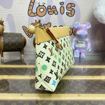 LV M83568 Louis Vuitton Pochette Voyage Souple Vanilla