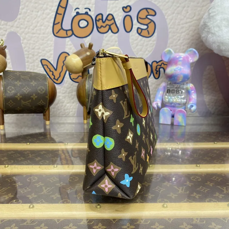 LV M83568 Louis Vuitton Pochette Voyage Souple Čokoláda