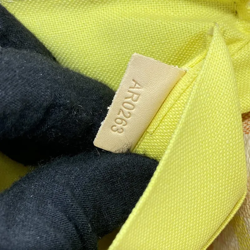 LV N40642 Louis Vuitton Pochette Accessoires Taška Broskvově Růžová