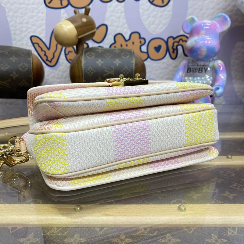 LV N40749 Louis Vuitton Pochette Métis East West Taška Broskvová