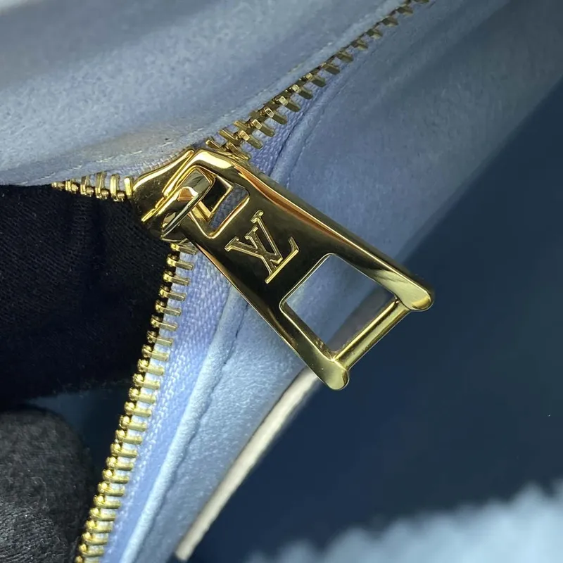 LV M46833 Louis Vuitton OnTheGo PM Bicolor Monogram Empreinte Kůže Latte Blue