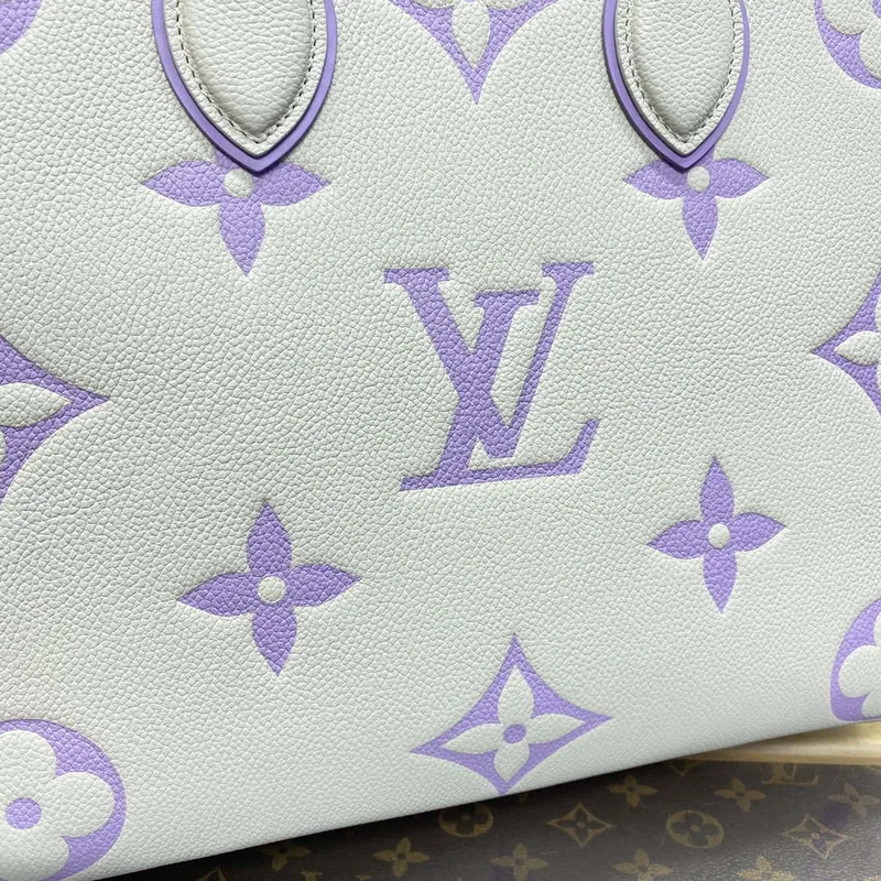 LV M23937 Louis Vuitton OnTheGo MM Bicolor Monogram Empreinte Kůže Latte Bubble Tea Purple