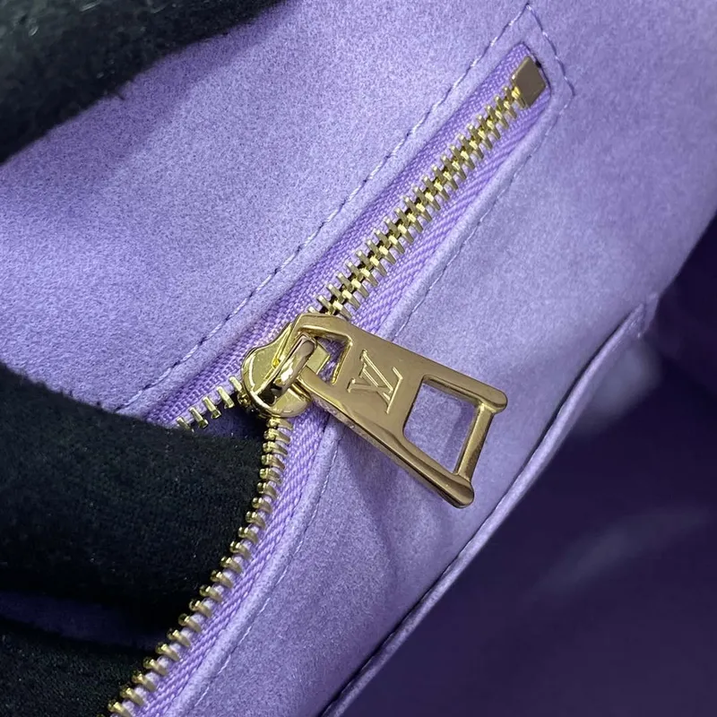 LV M23937 Louis Vuitton OnTheGo MM Bicolor Monogram Empreinte Kůže Latte Bubble Tea Purple