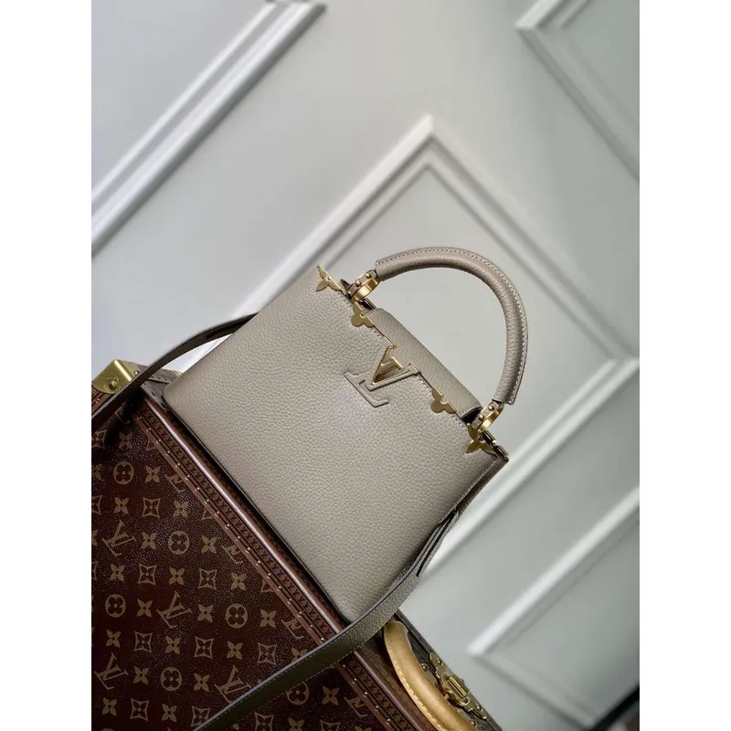 LV M24567 Louis Vuitton Capucines BB Kabelka Galet