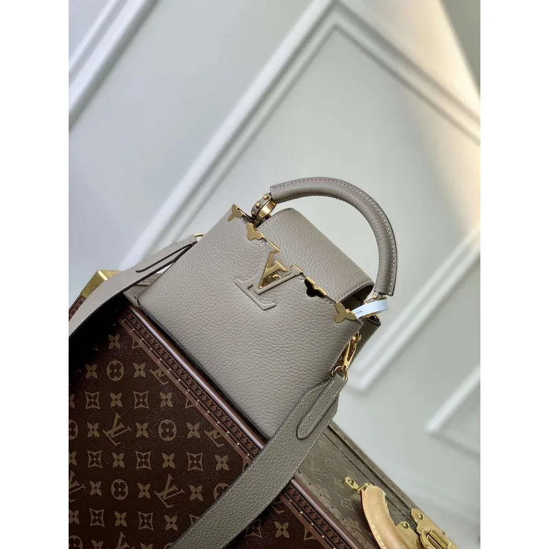 LV M24567 Louis Vuitton Capucines Mini Kabelka Galet