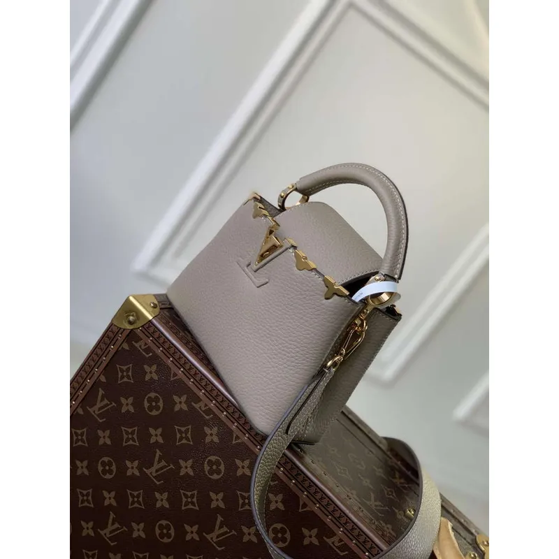 LV M24567 Louis Vuitton Capucines Mini Kabelka Galet