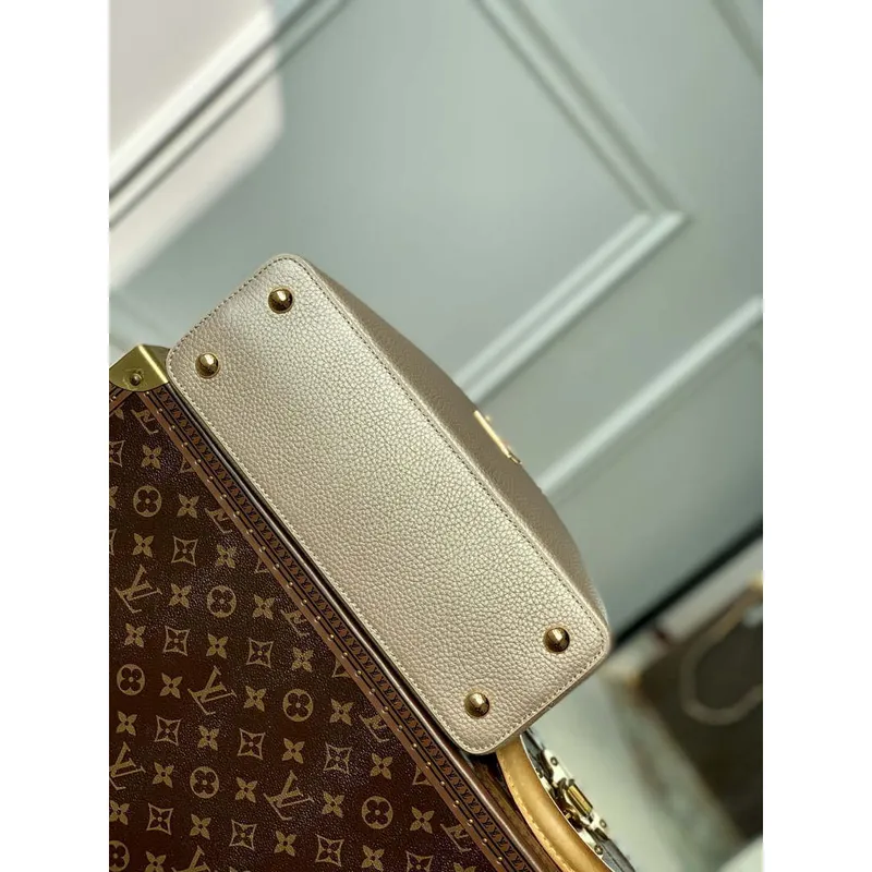 LV M22436 Louis Vuitton Capucines MM Kabelka Griotte Perleťová khaki