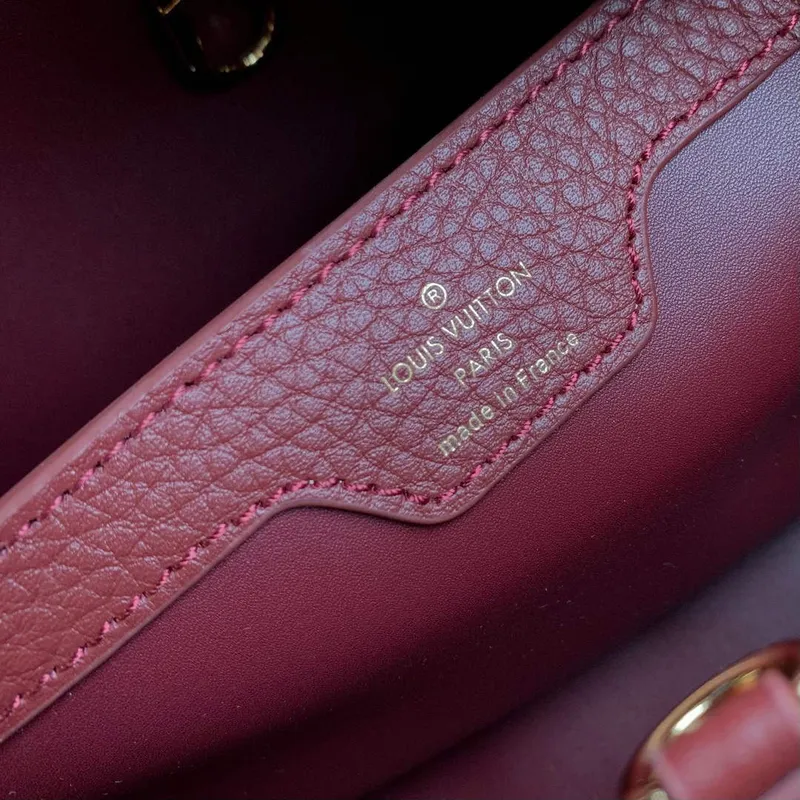 LV M25128 Louis Vuitton Capucines BB Kabelka Griotte Červená