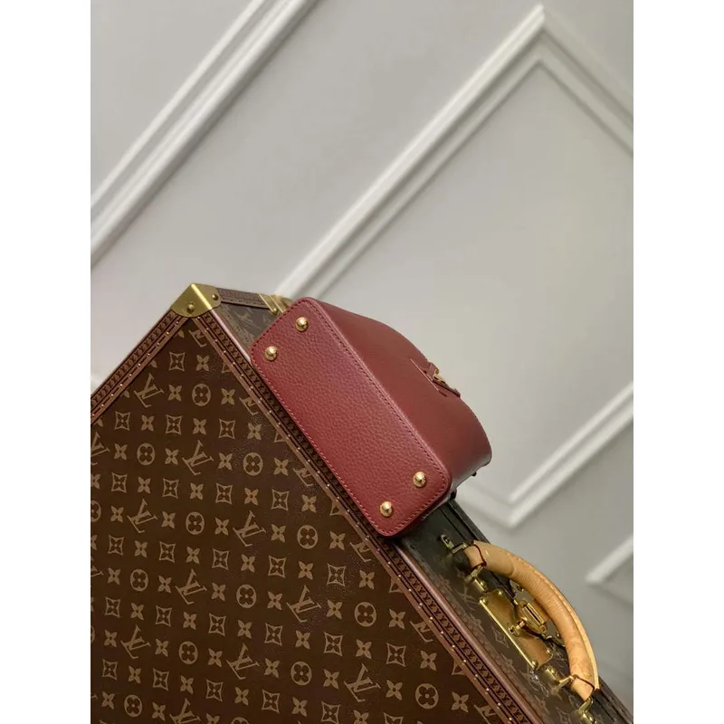 LV M25128 Louis Vuitton Capucines Mini Kabelka Griotte Červená