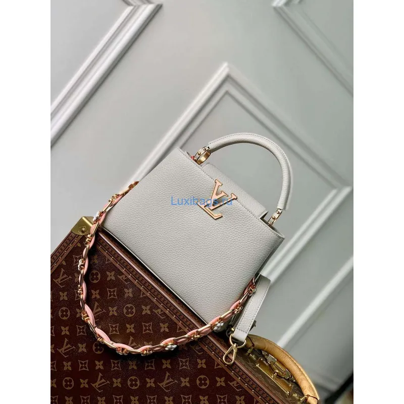 LV M23280 Louis Vuitton Capucines BB Kabelka Ledově šedá
