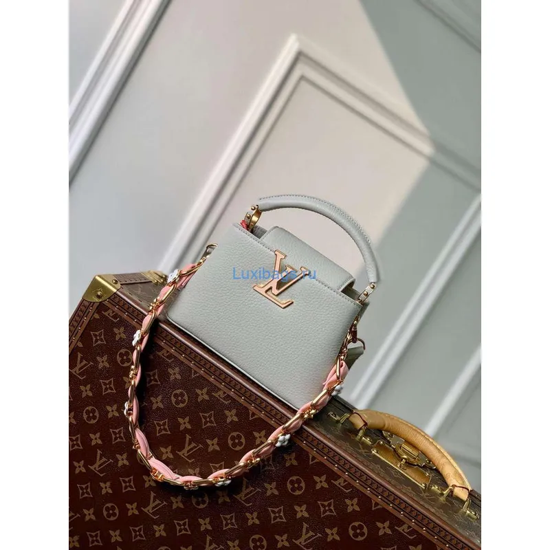 LV M23280 Louis Vuitton Capucines Mini Kabelka Ledově Šedá