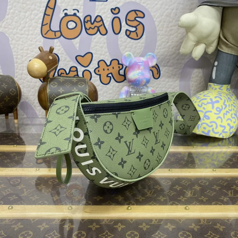 LV M23838 Louis Vuitton LV Moon Cross Body Bag Zelená