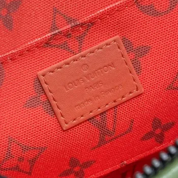 LV M23838 Louis Vuitton LV Moon Cross Body Bag Zelená