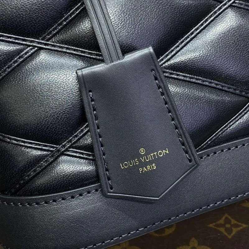 LV M23666 Louis Vuitton Alma BB Taška Černá