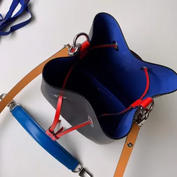 LV M54367 Louis Vuitton NéONOé BB Kabela typu bucket Epi kůže Černá