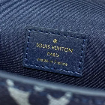LV M82900 Louis Vuitton Steamer Wearable Wallet Ink Blue