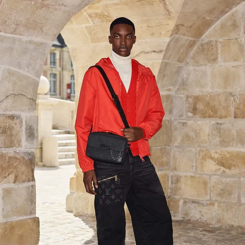 LV M23742 Louis Vuitton Steamer Messenger Bag Taurillon Monogram embosovaná hovězí kůže