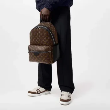 LV M46684 Louis Vuitton Batoh Discovery PM Monogram Macassar z potažené plátno