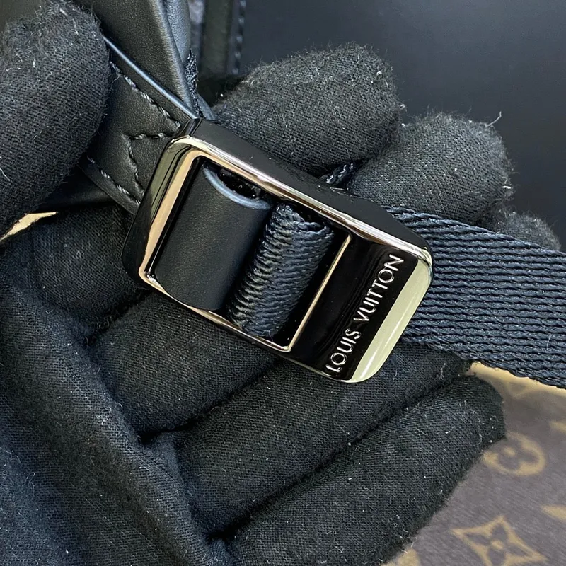 LV M22558 Louis Vuitton Discovery Backpack PM Monogram Eclipse potažená plátno