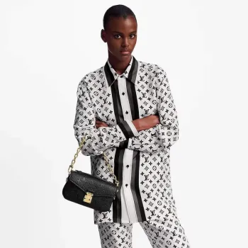 LV M46595 Louis Vuitton Pochette Métis East West taška Monogram Empreinte kůže černá