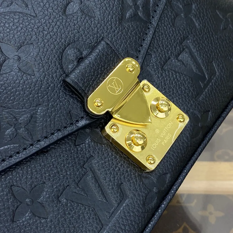 LV M46595 Louis Vuitton Pochette Métis East West taška Monogram Empreinte kůže černá