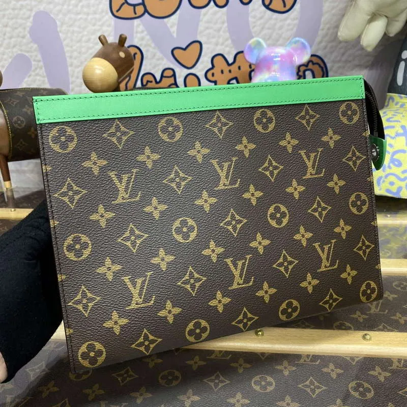LV M82854 Louis Vuitton Pochette Voyage MM Taška Zelená