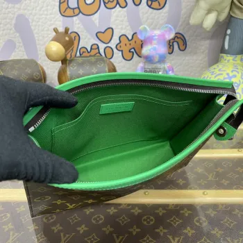 LV M82854 Louis Vuitton Pochette Voyage MM Taška Zelená
