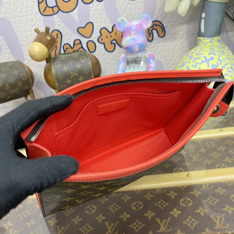 LV M82857 Louis Vuitton Pochette Voyage MM Taška Červená