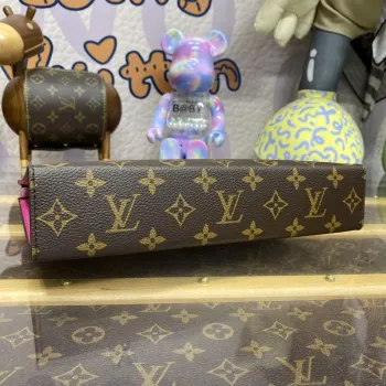 LV M82858 Louis Vuitton Pochette Voyage MM Taška Růžová