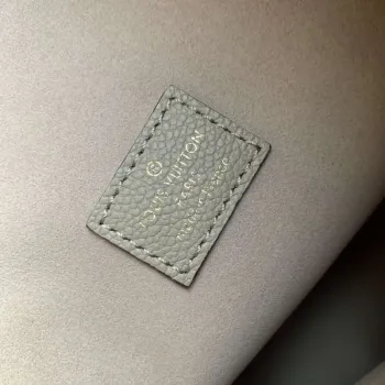 Louis Vuitton LV M46738 Loop Hobo Taška Bicolor Monogram