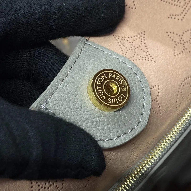LV M23396 Louis Vuitton Carmel Hobo taška Mahina kůže šedá