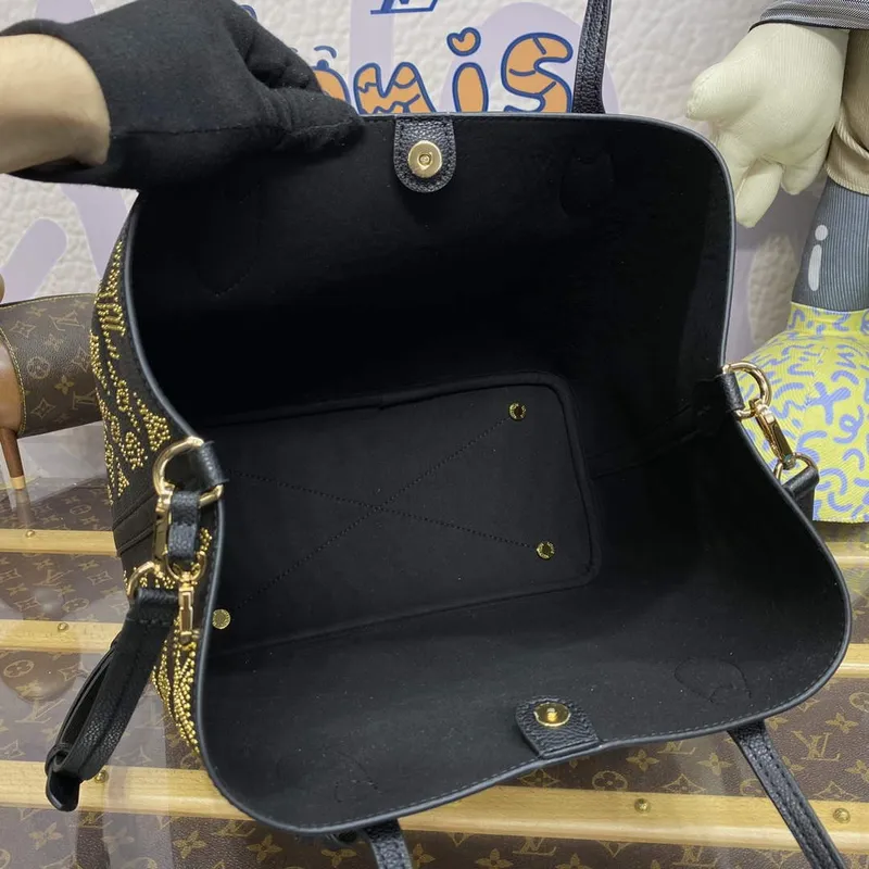 LV M23393 Louis Vuitton Blossom PM Tote Bag Černá