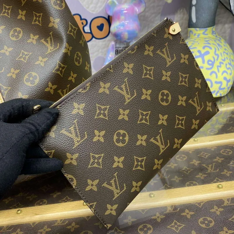 LV M46817 Louis Vuitton Atlantis GM Kabelka