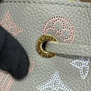 LV M23395 Louis Vuitton Bella Tote Bag Šedá