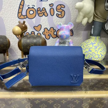 LV M82804 Louis Vuitton Fastline Wearable Wallet Tmavě modrá